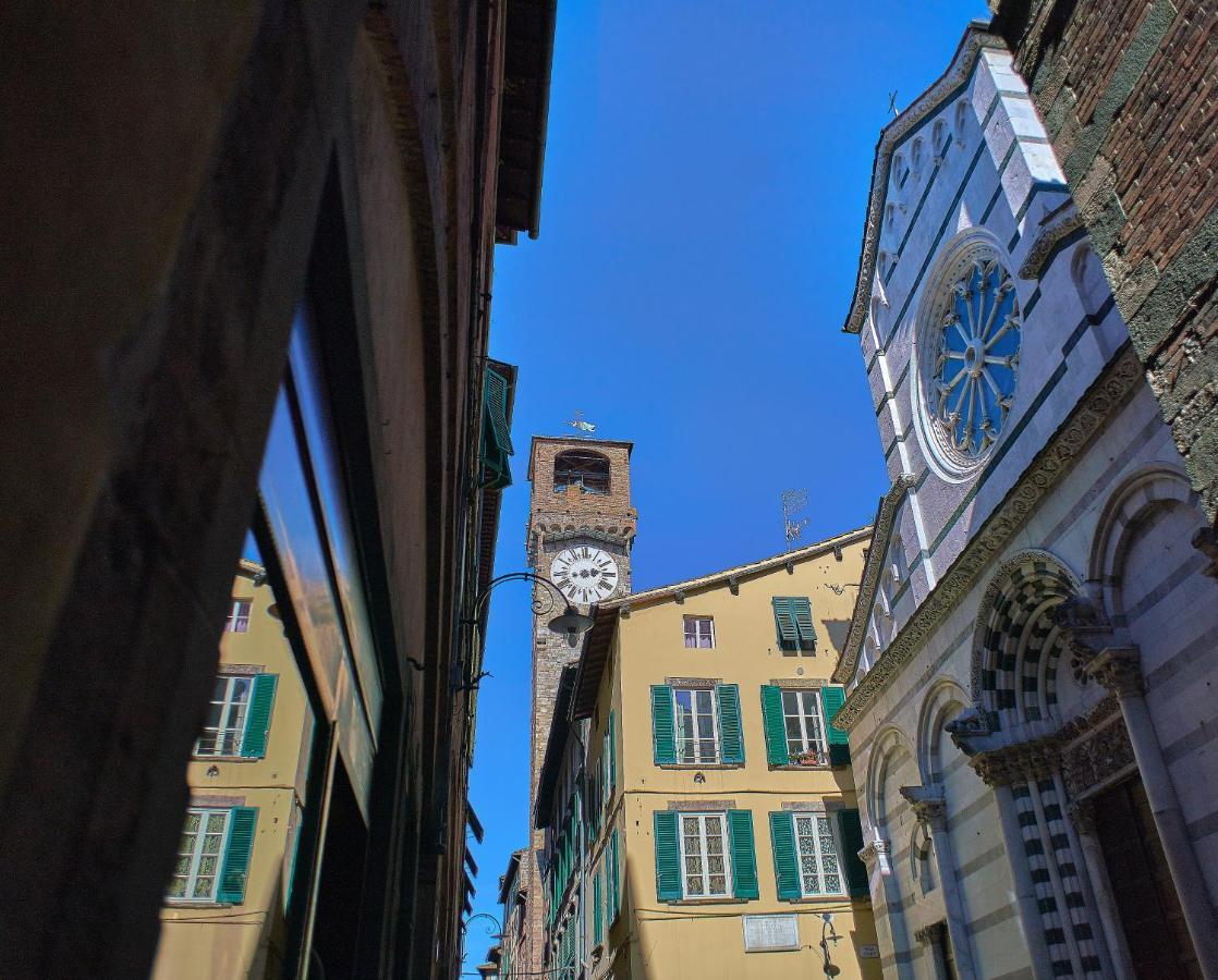 Appartamento Colorato e vivace bilocale Lucca Esterno foto